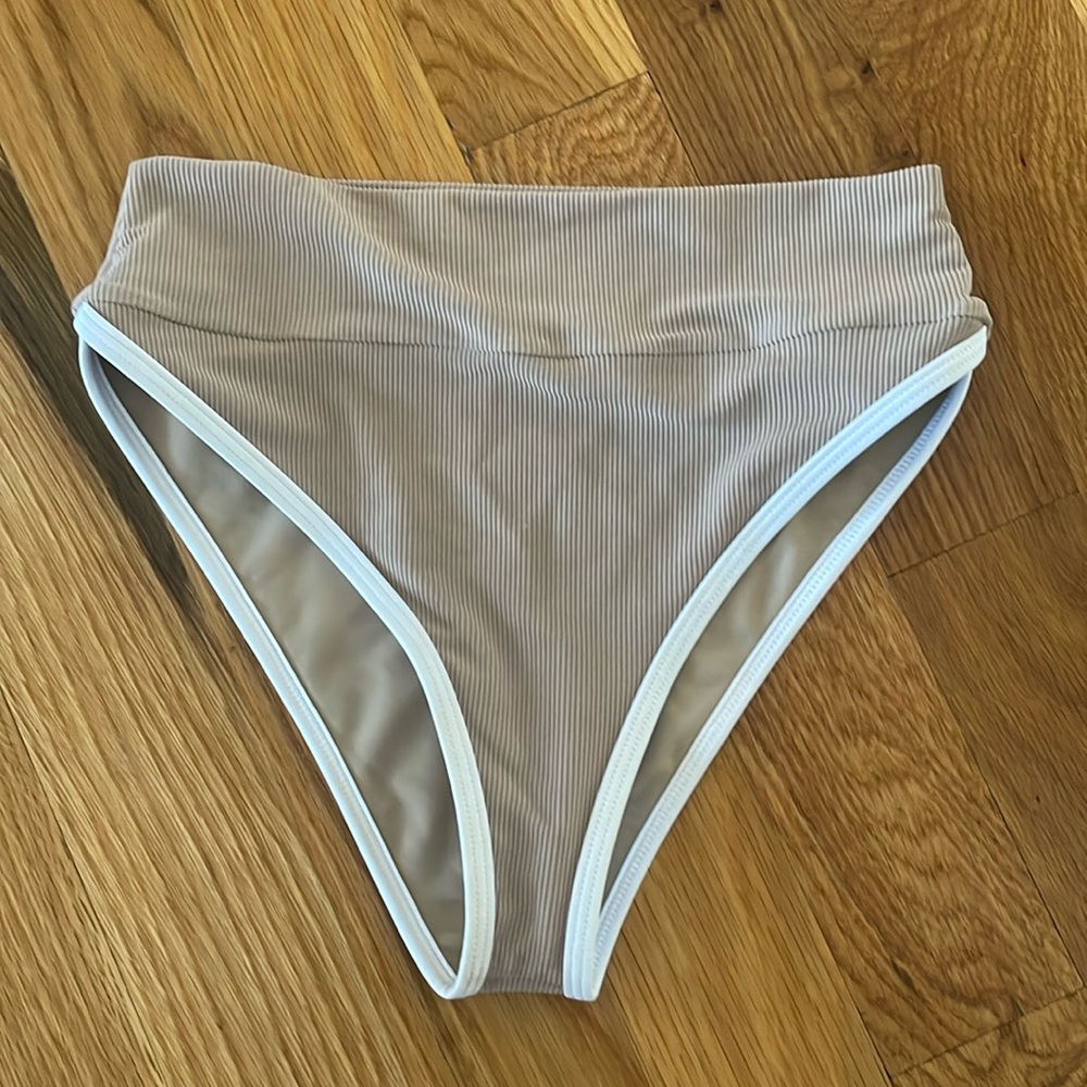 LainSnow swim bottom